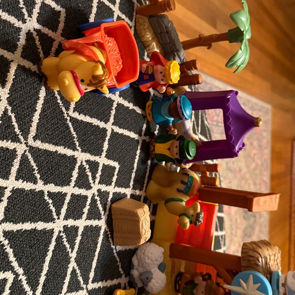 Fisher-Price Little People Nativity Playset - Picture 3 of 4